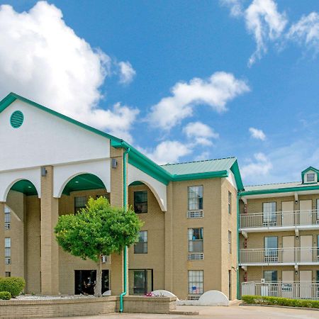 Super 8 By Wyndham Lakeland Экстерьер фото