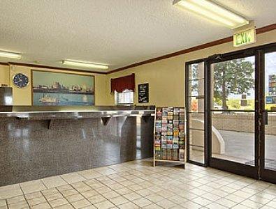 Super 8 By Wyndham Lakeland Экстерьер фото